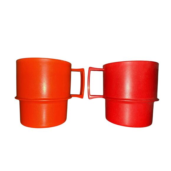 Tupperware Stackable Mugs w/ handles Harvest Orange Vintage And Red Set Of 2 - Picture 2 of 4